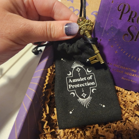 3/20$ Protection bundle- goddess provisions - Picture 2 of 4